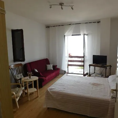 Apartmani Mikin Betina  Exterior photo