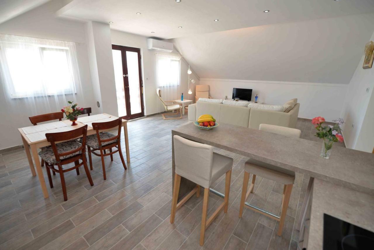 Mikin Apartamento Betina (Sibenik-Knin)